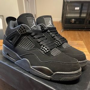 Nike Air Jordan 4 Retro